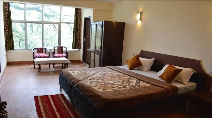 Seasons Hotel