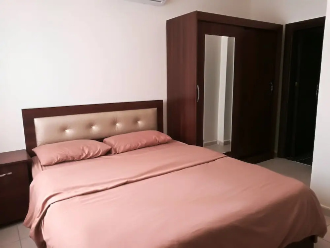 Cozy Dair Ghbar Apartments