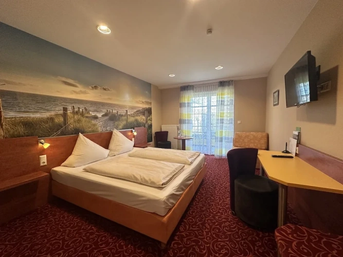 Standard Triple room with balcony