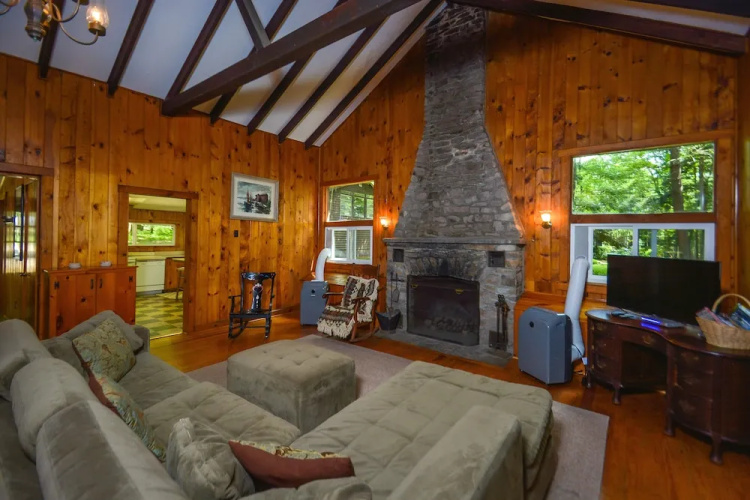 Buxton Cottage 3 Bedroom House