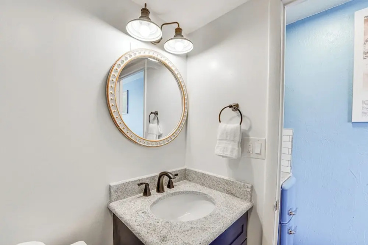 Beachfront Studio w/ Community Indoor Pool!