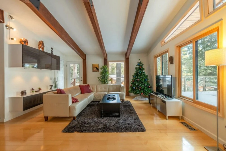 Truckee Contemporary Oasis