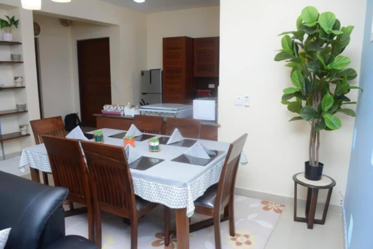 2 Bedrooms Apartment