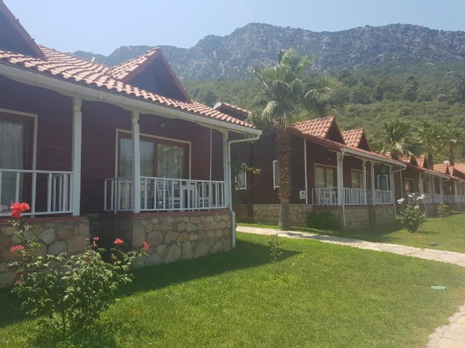 Bungalow with balcony and with sea view