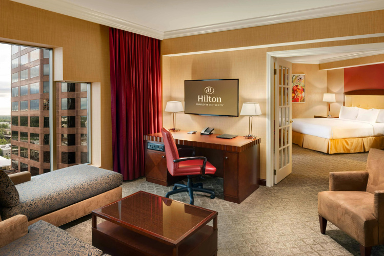 Hilton Charlotte Uptown photo 6