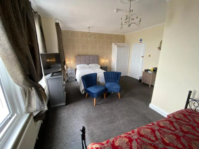 Standard Triple room with sea view