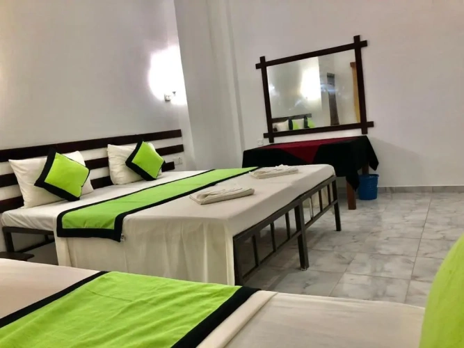 Standard Triple room