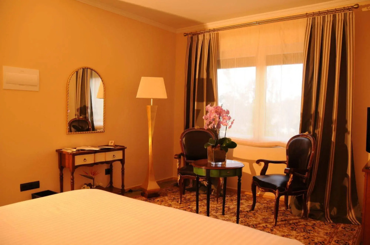 Hotel Los Cinco Enebros