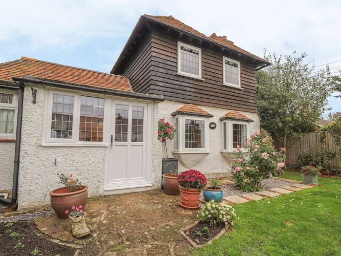 Rover Cottage