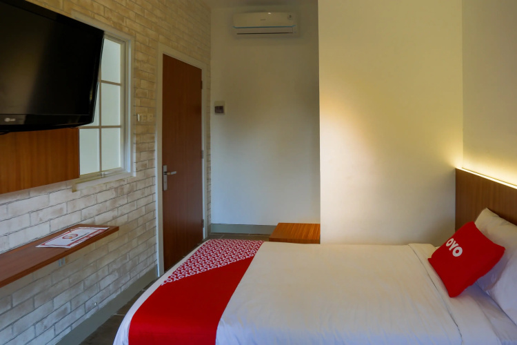 Hotel O Point Inn