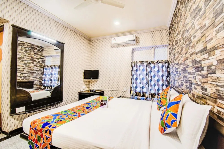 Fabhotel Ashoka Regency