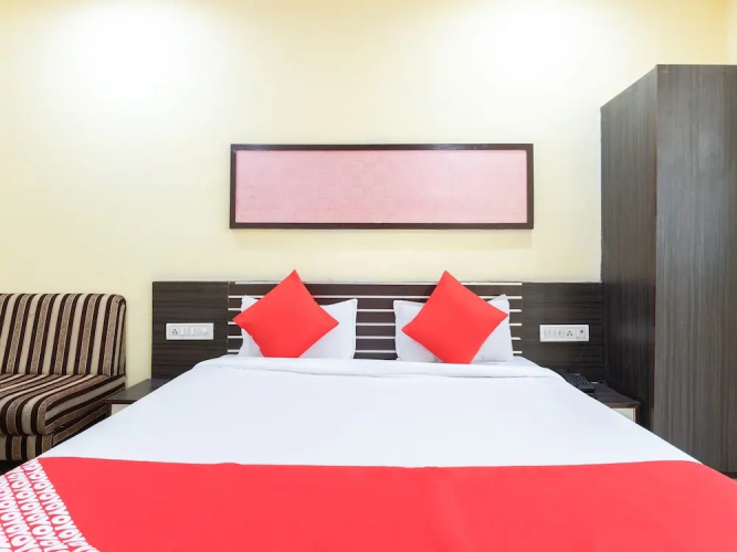 Hotel Rajendra Palace by OYO Rooms