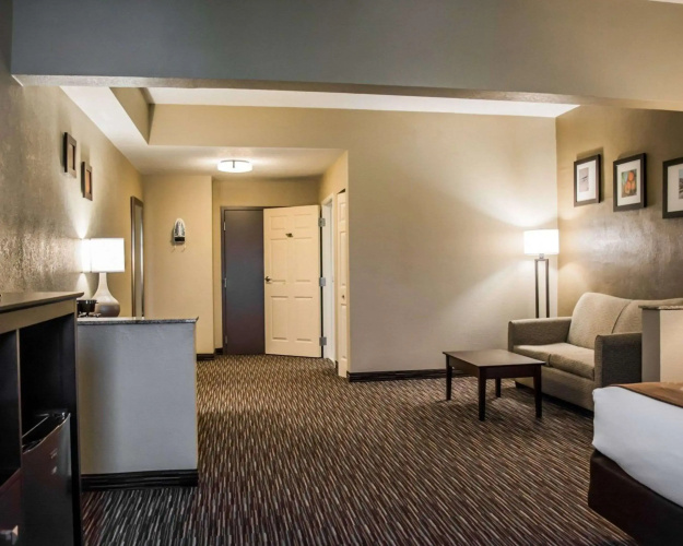 Comfort Suites Clearwater - Dunedin