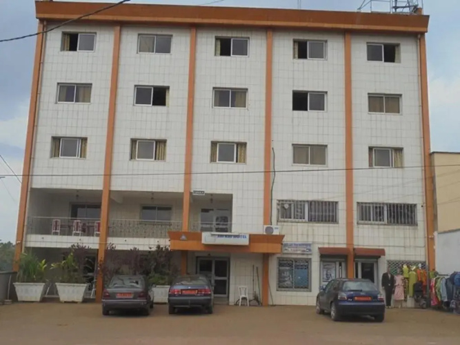 Safari Hotel