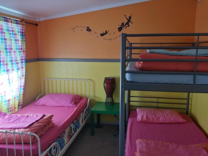 Standard Triple room