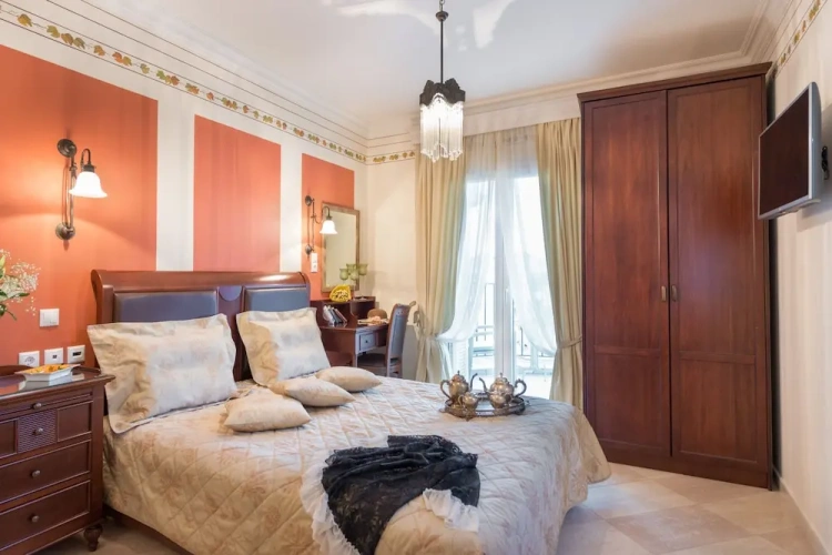 Standard Double room with balcony and with partial sea view