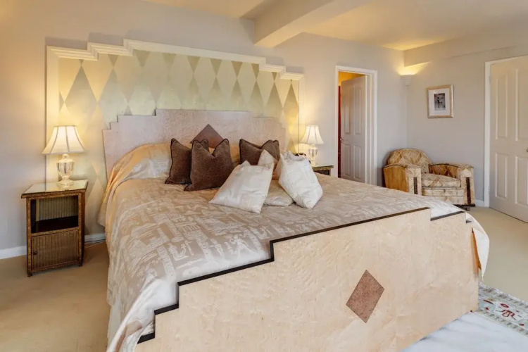 Burgh Island Hotel