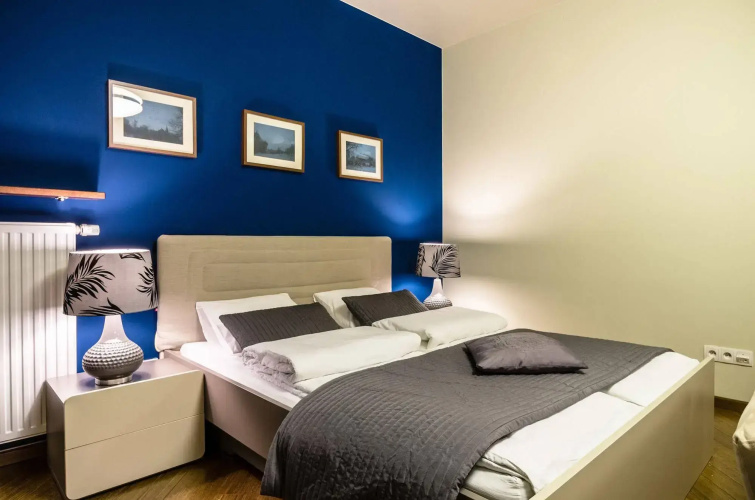 Silver Apartments