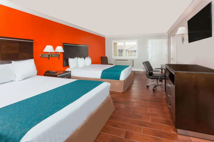 Casa Blanca Hotel - Orange