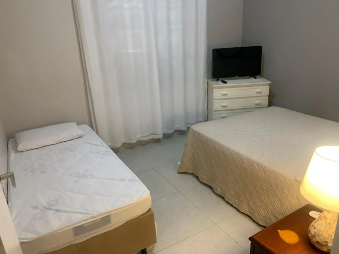 Casa Terrea com Piscina e Internet - Ar Opcional