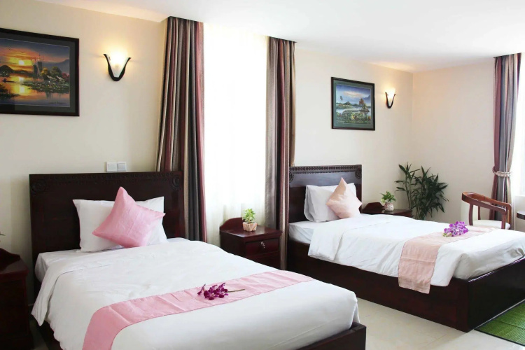 Khollywood Hotel