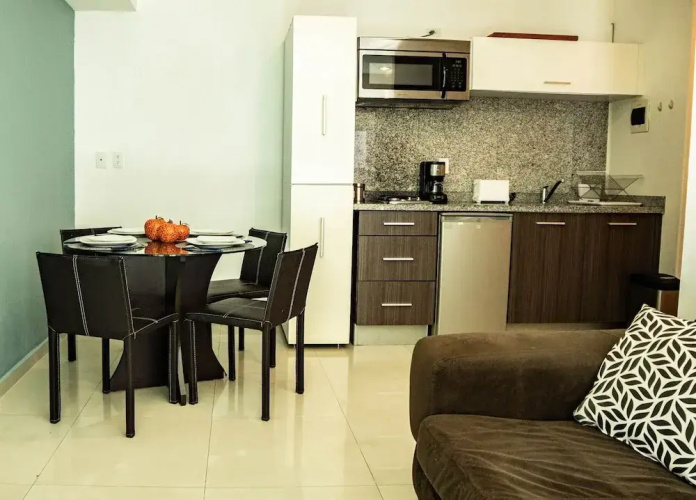 Tiny Apartment with Rooftop pool y GYM