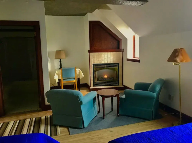 Red Rock Inn