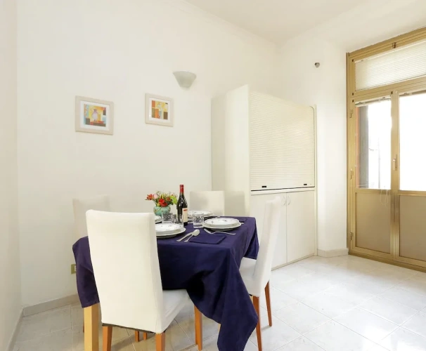 3 Bedrooms Apartment