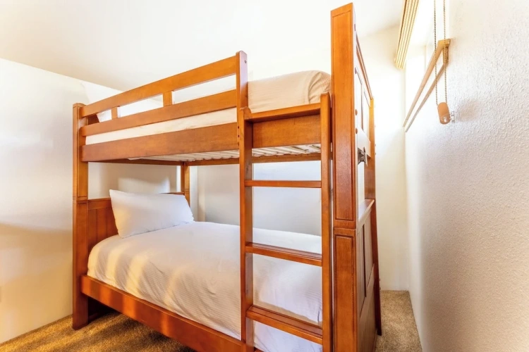 3 Bedrooms Apartment