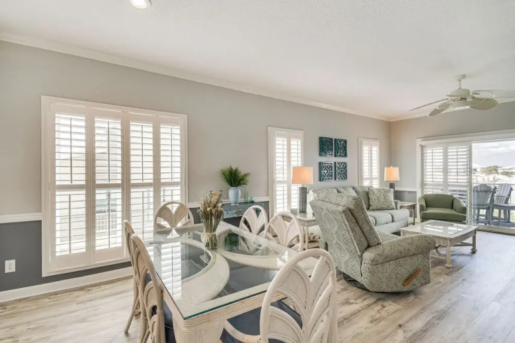 Orange Beach Waterfront Condo w/ Pool Access!