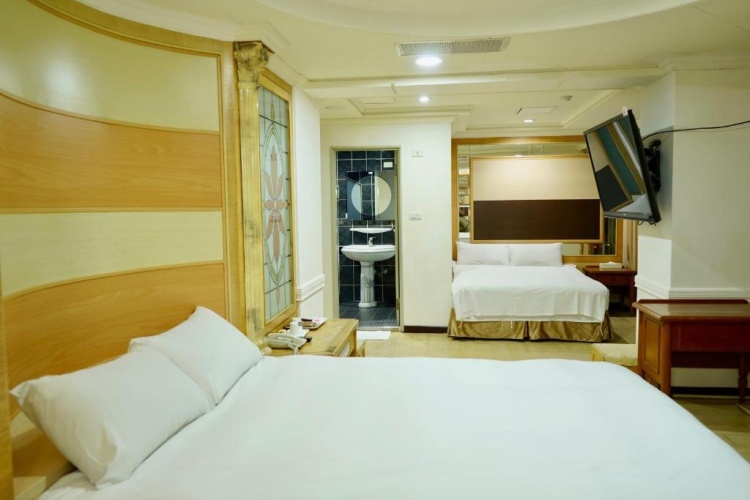 Superior Quadruple room