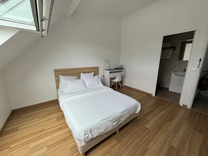 Economy room
