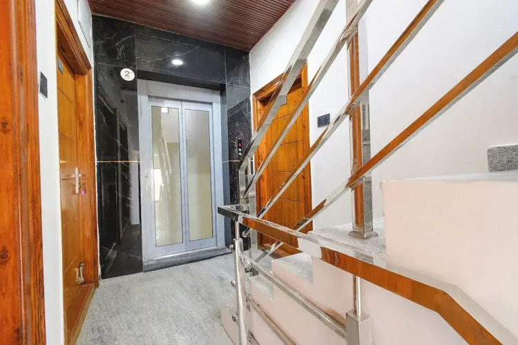 Fabhotel Elegance