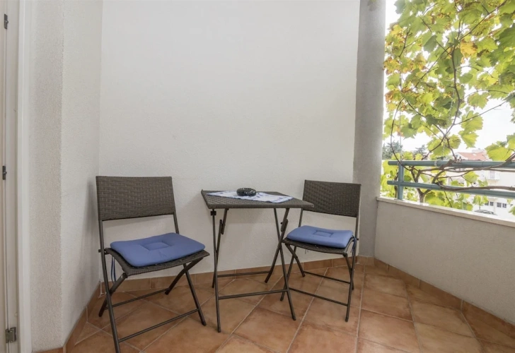 Studio with balcony