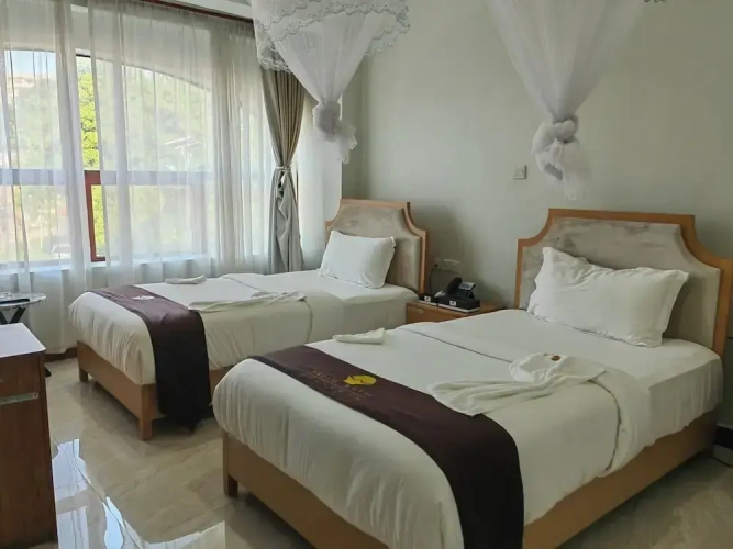 Deluxe Double room with city view