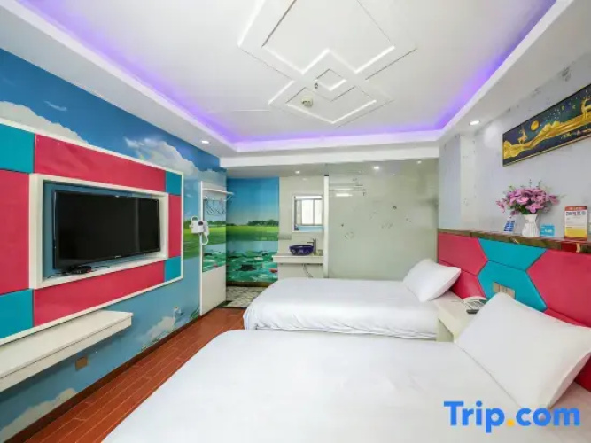 Standard Triple Family room