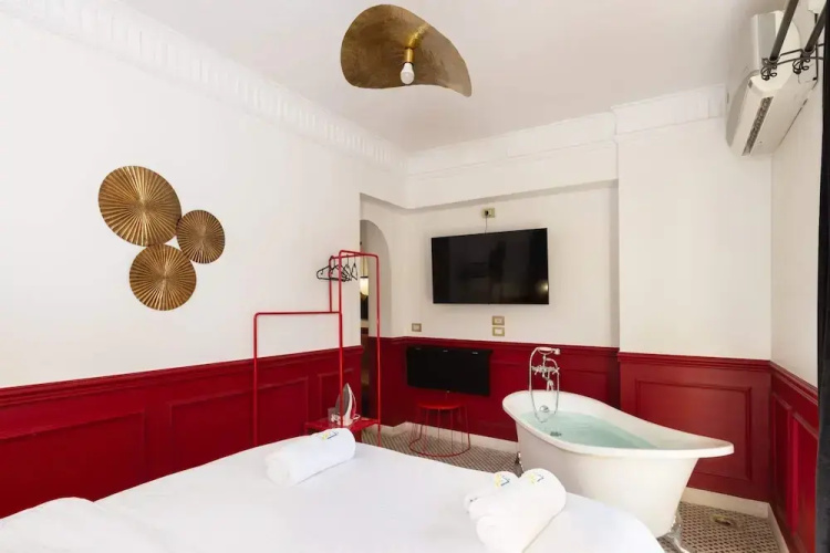 The Red-hot Retro Studio @ Cairo's Downtown
