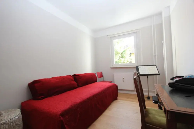 Private Apartment Wöhlerstraße