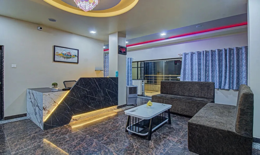 Treebo Royal, Chandrapur