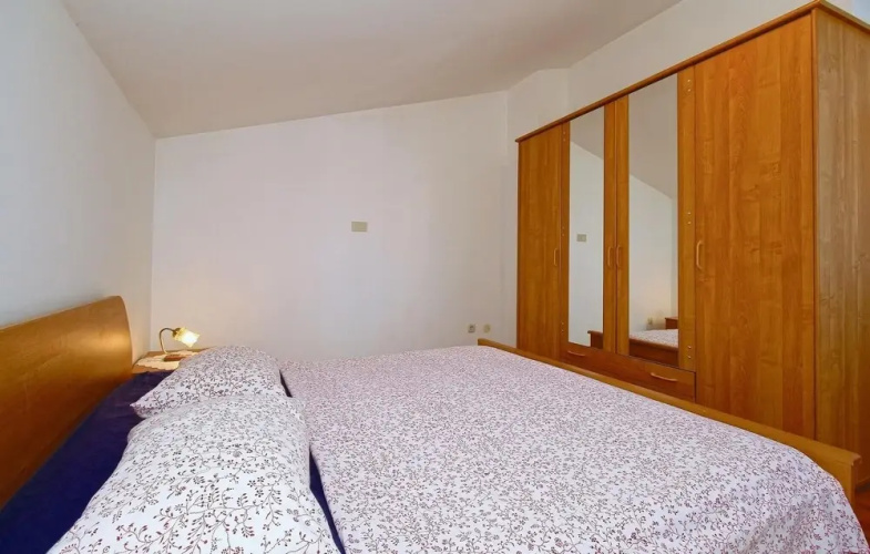 Nice Apartment in Porec With 2 Bedrooms