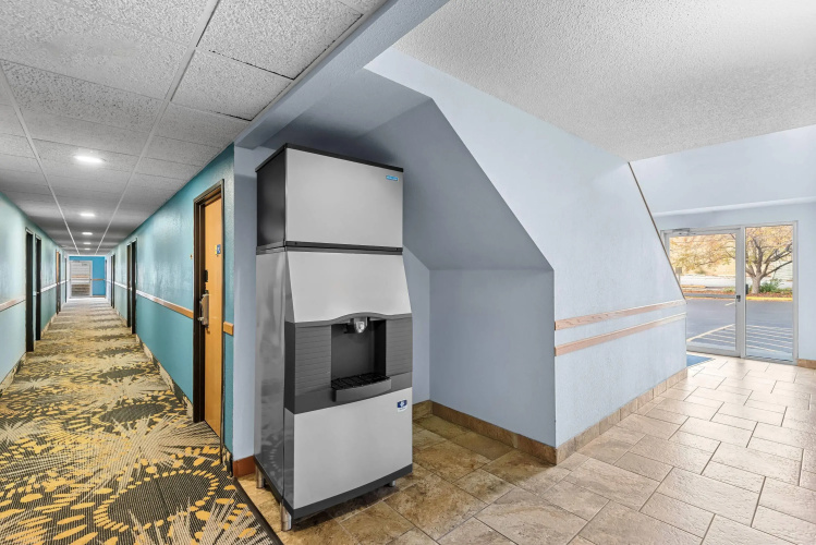 Days Inn by Wyndham Ames