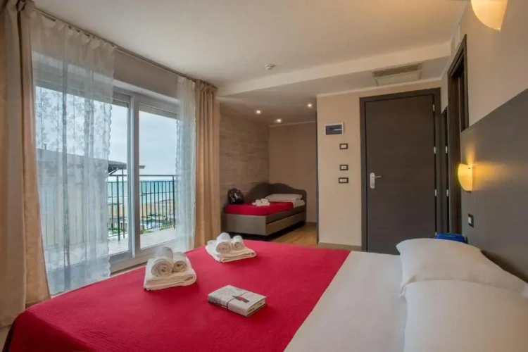 Superior Quadruple room