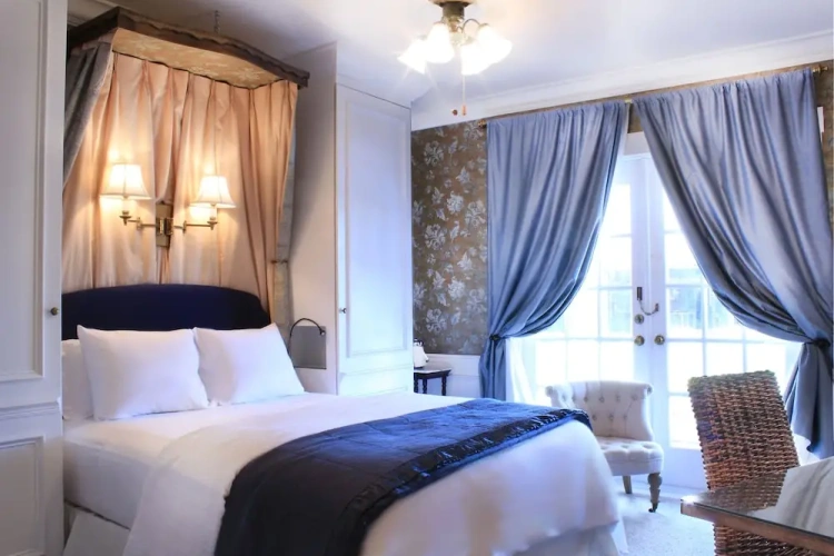 Deluxe Double room with balcony