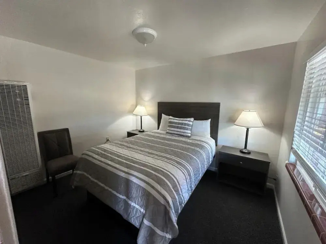 Lee Vining Motel