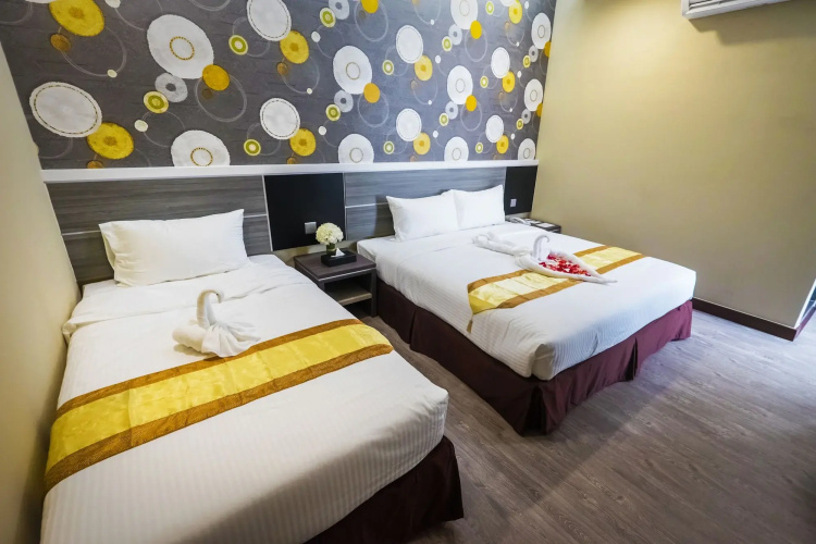 Indra Hotel