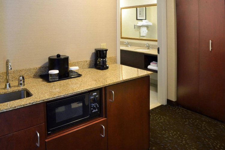 Holiday Inn Canton (Belden Village) photo 27