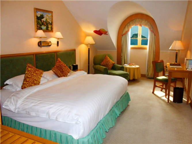 Qingdao Oceanwide Elite Hotel