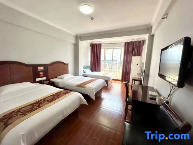 Deluxe Triple room