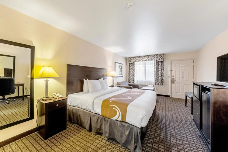 Quality Inn Three Rivers