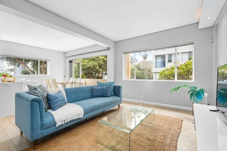 2 Bedrooms Apartment